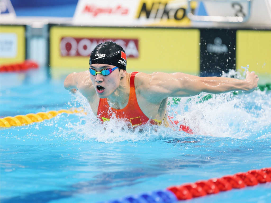 歐聯杯附加賽首回合巴塞羅那1-1那不勒斯 澤林斯基破門費蘭點射扳平.